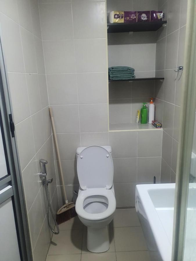 Apartment Lovely With Balcony & Pool @ Suria Jelutong